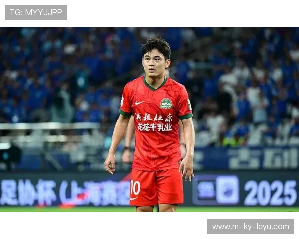 云南玉昆中超新贵崛起,球迷期待大规模引援 云南玉昆中超新贵崛起,球迷期待大规模引援