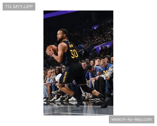 巴特勒伤退库里28+4结束连败!狄龙替补吃T布克空砍38分一脸无奈,巴特勒jordan 巴特勒伤退库里28+4结束连败!狄龙替补吃T布克空砍38分一脸无奈,巴特勒jordan